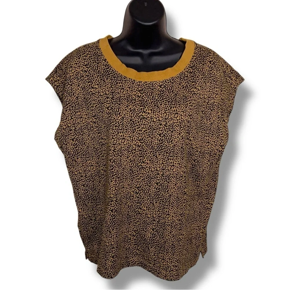 Petite Large Ann Taylor Loft Animal Print Top Cap Sleeves Cotton Blend Casual
